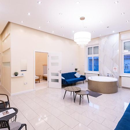 Erzsebet19 Apartment بودابست المظهر الخارجي الصورة