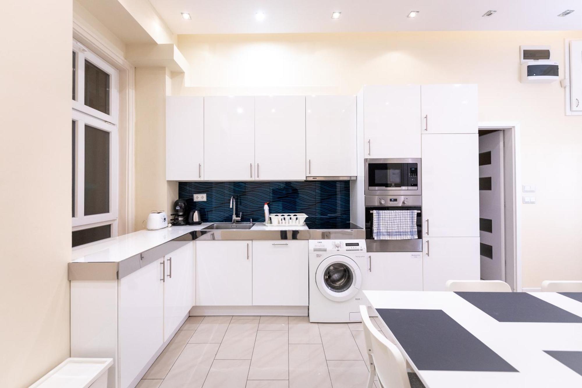 Erzsebet19 Apartment بودابست المظهر الخارجي الصورة